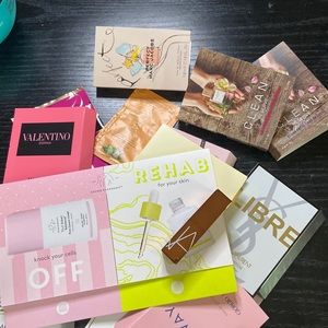 GIFT 🎁 Luxury Makeup/Skin/Fragrance  Bag